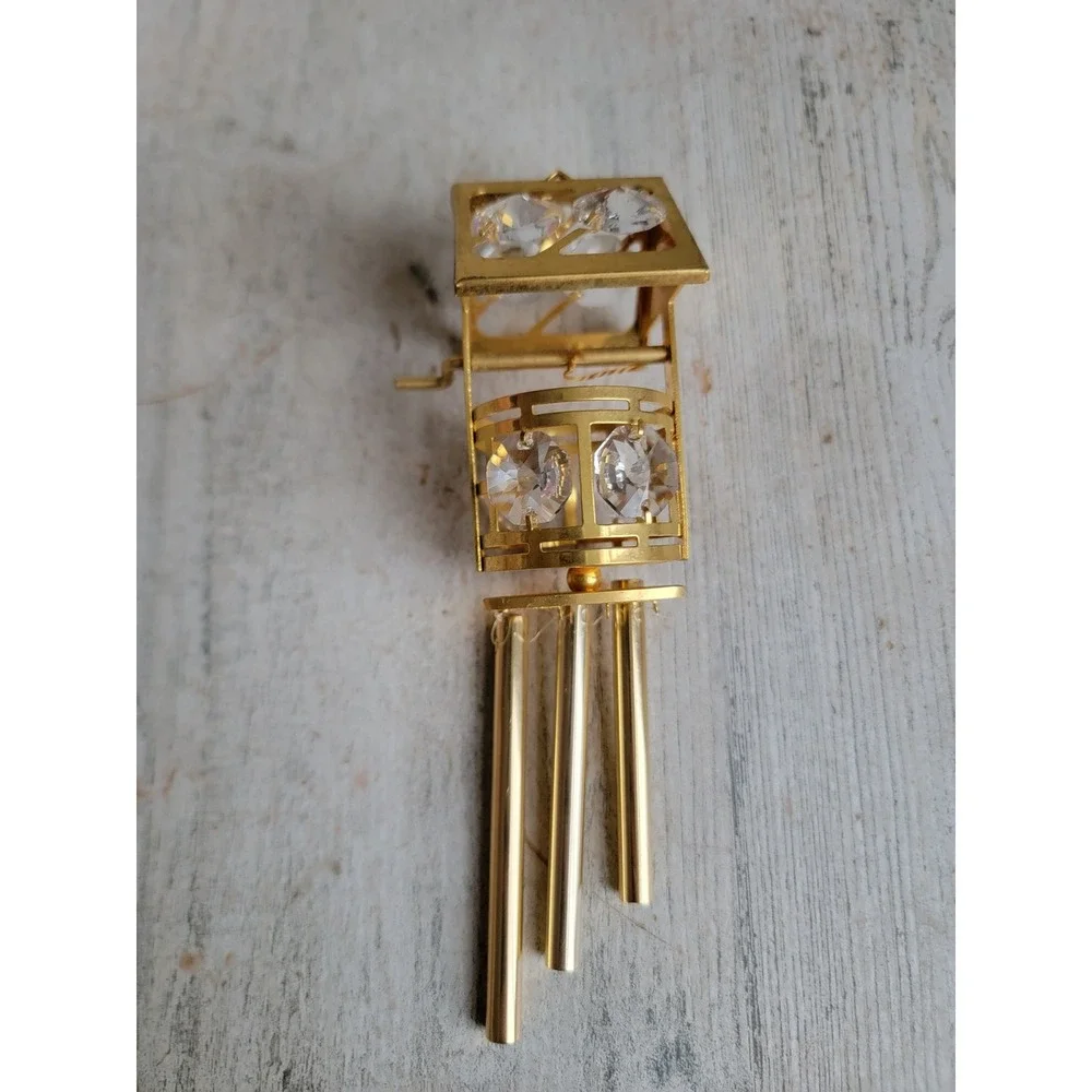 Unique vintage golden well metal mini wind chime ornament Xmas home decor
